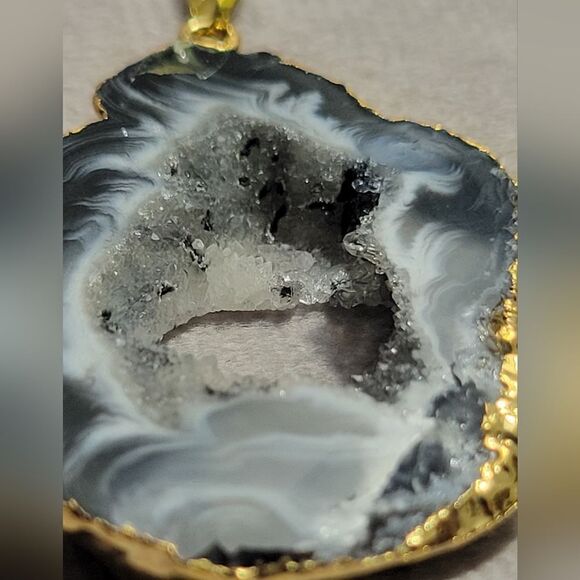 Geode Amethyst Pendant - Picture 7 of 16